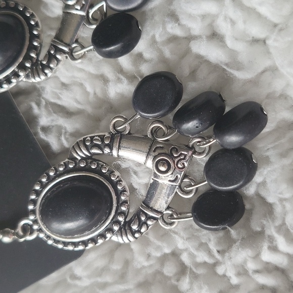 EARRINGS - Picture 2 of 2